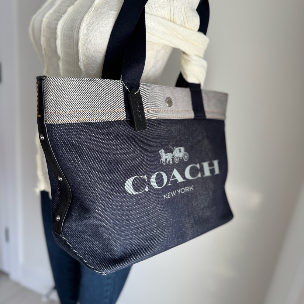 Coach - DENIM TOTE WITH‎ HORSE AND CARRIAGE